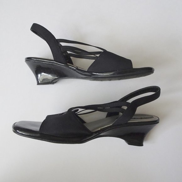 Naturalizer Black Minimalist Slingback Sandals 8.5 - Picture 3 of 6